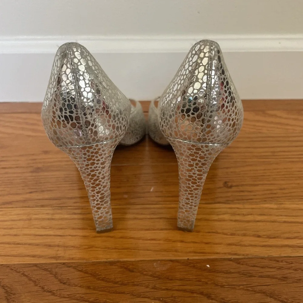 Kate Spade New York Lara Cracked Silver Leather Open Toe Pump 7.5‎ B Italy